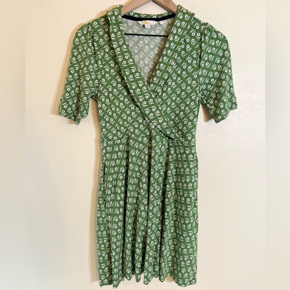 Boden Dress - Women’s 6P Green White - Pockets Jersey V-Neck Floral Faux Wrap - Picture 3 of 11